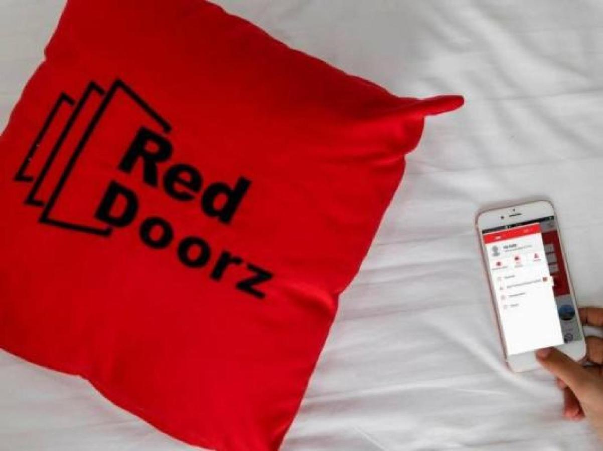 Reddoorz Plus @ Paal 2 Manado Exteriör bild